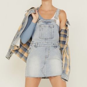 CLEO + WOLF WOMEN'S LIGHT WASH DENIM SKIRTALL overall boot barn jean dress